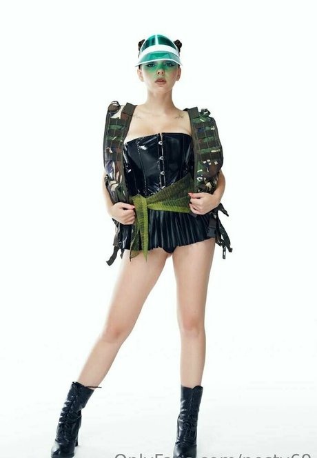 nesty69 model nude img