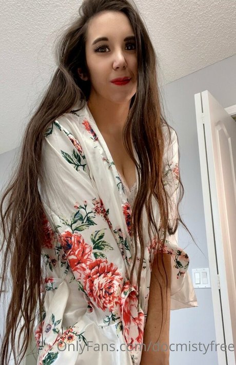 underthescrubs pornstar high quality gallery