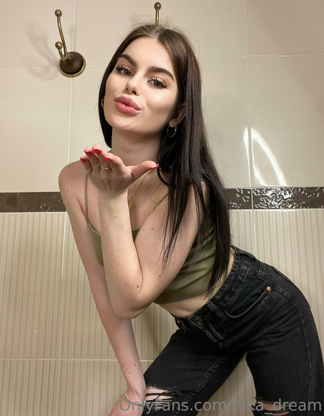 nika dream star hot photo
