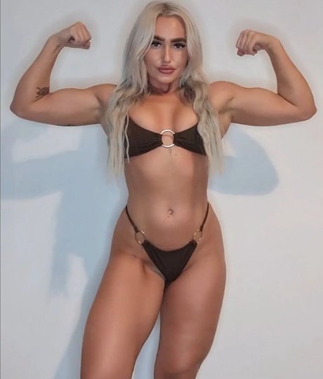 SophieAustin97 model high quality images