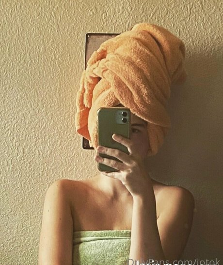 josieplayfulfree xxx pornstar photo