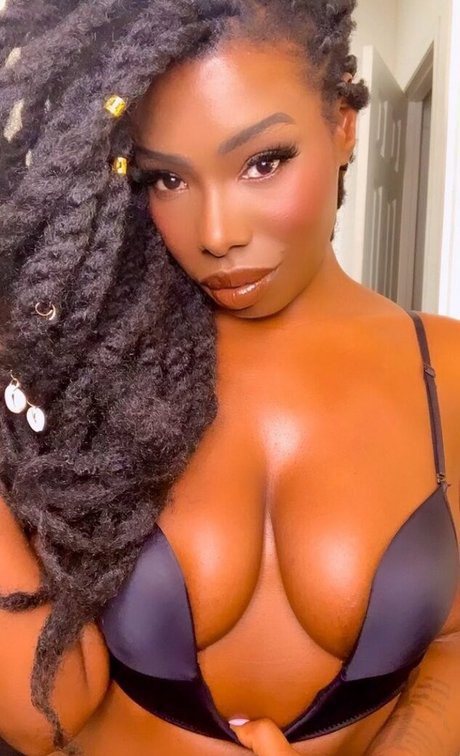 Sarika Soal pornographic model photo