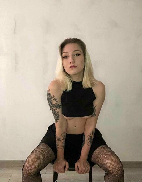 jiucy lane nude actress archive