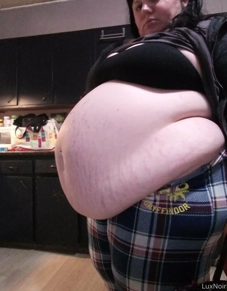 luxurynoir model pictures