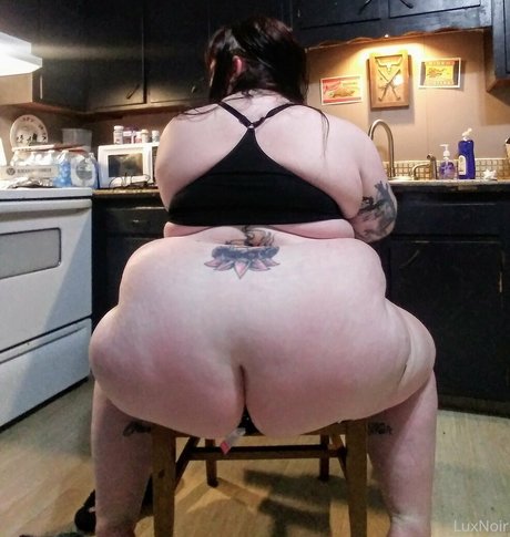 luxurynoir nude model photos