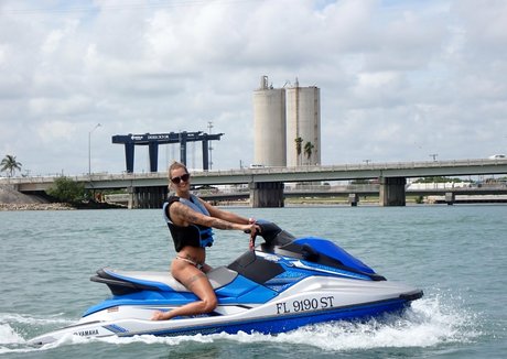 woodsman wife hot model gallery