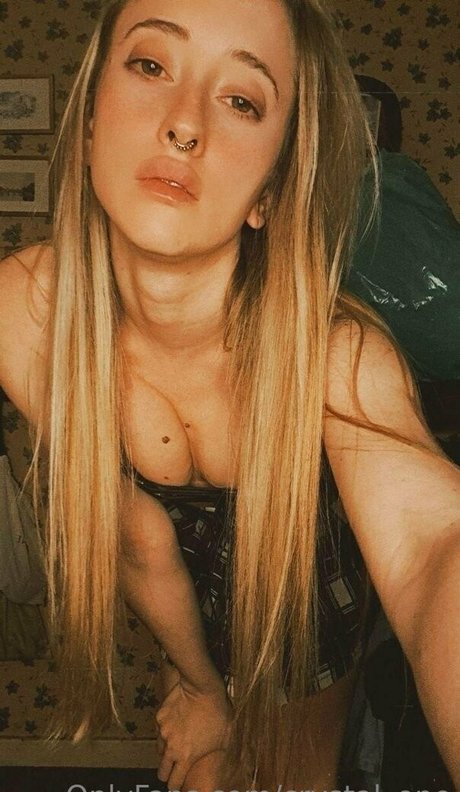 crystal one Profile photo