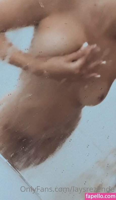 laysrezende sexy actress pics