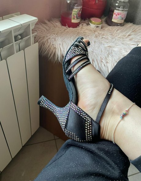 lesbian anal strapon onlyfans pornos pics