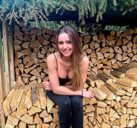 melaniehfl beautiful model picture