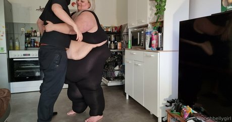 doughbellygirl nice model gallery