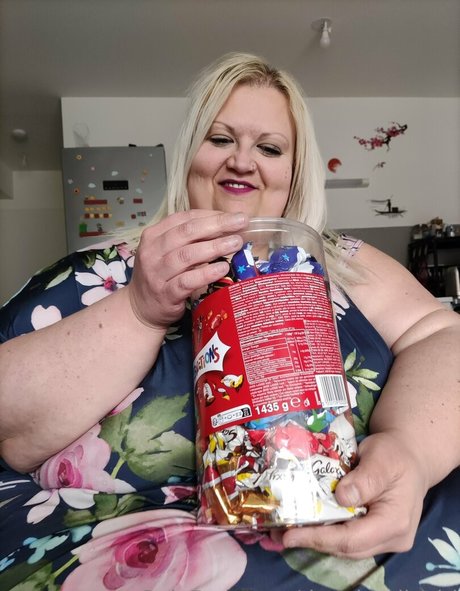 doughbellygirl nude pornstar pic