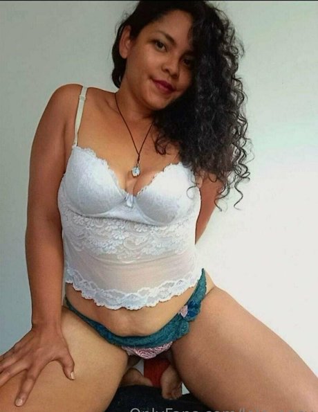 lola ency model pretty img