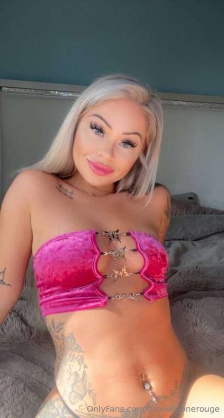 brookegonerouge naked model img