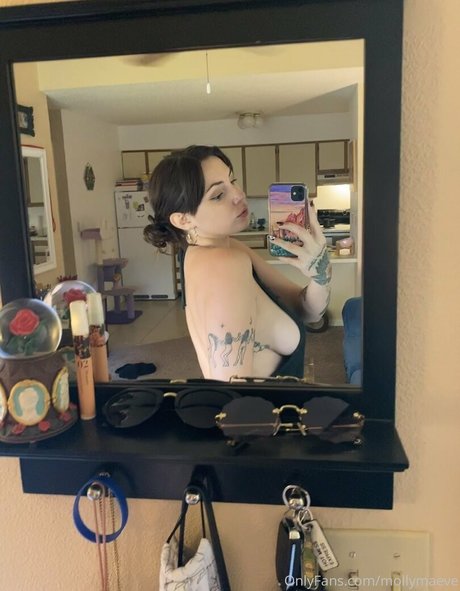 mollymaeve pornstar adult gallery