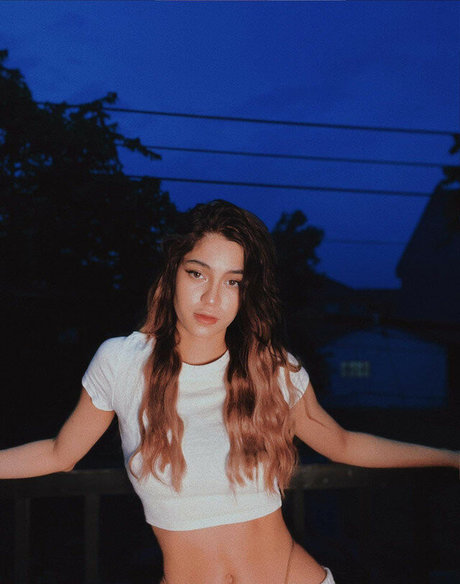 Criselda Alvarez beautiful actress archive