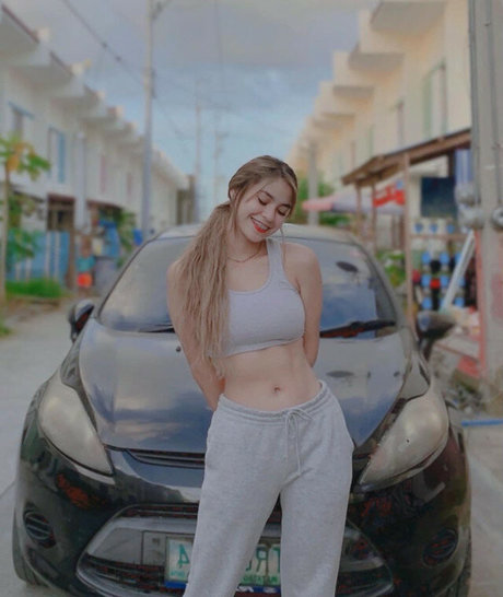 Criselda Alvarez model beautiful image