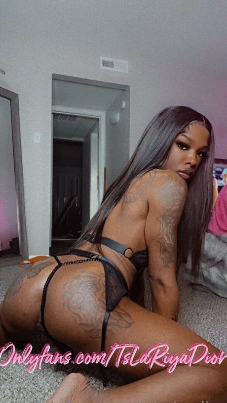 tslariyadior xxx star photos