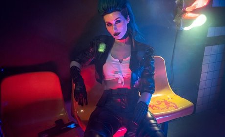 Kristy Che sex model image