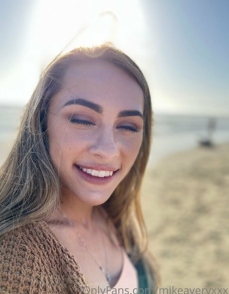 mikeaveryxxx star naked archive