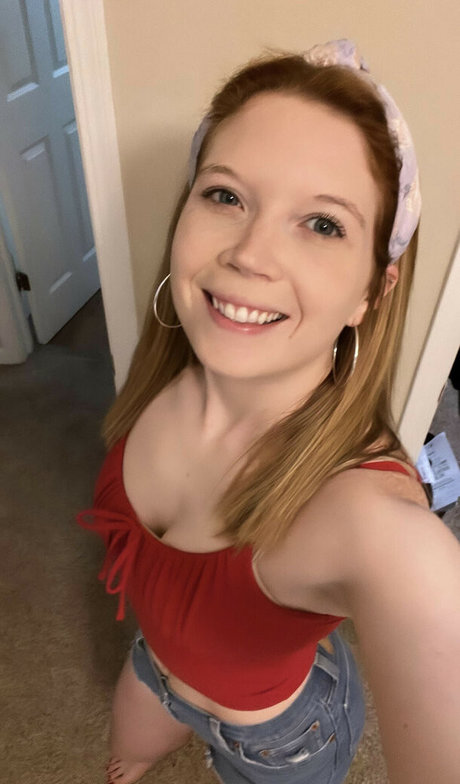 Peachy Noel star high quality pictures