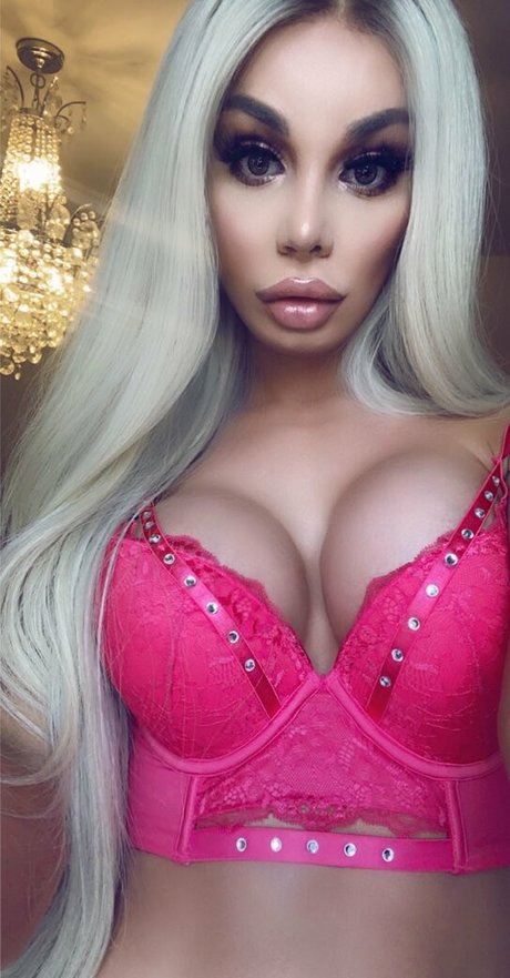 Lola Christina pornstar free galleries