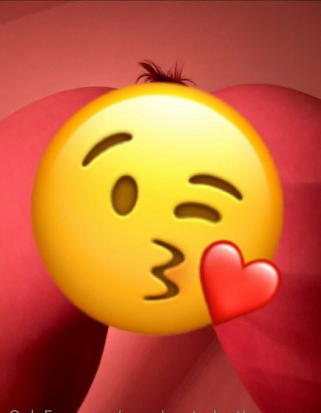 asian feet onlyfans naked pic