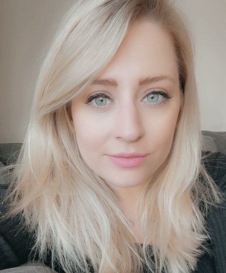 lottielushloves beautiful model gallery