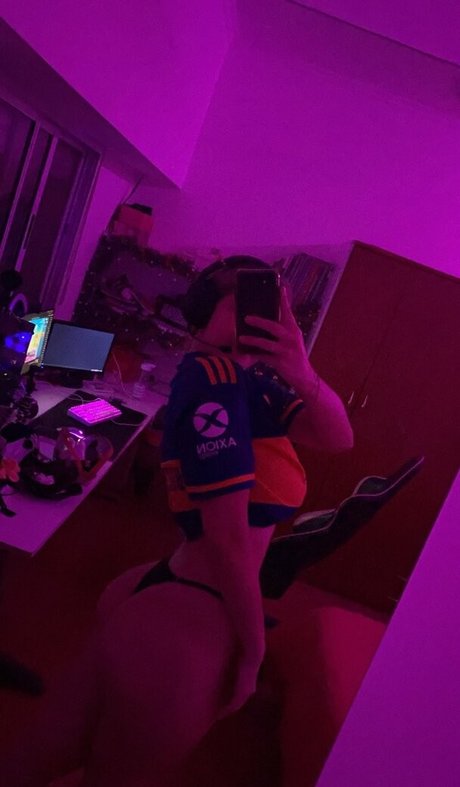 Yami Sanchez star erotic img