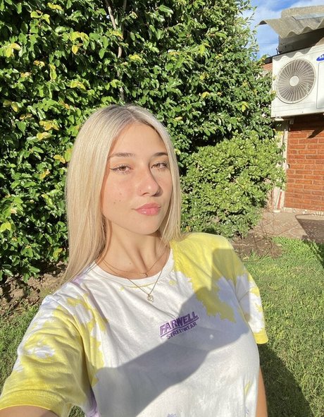 Yami Sanchez model best images