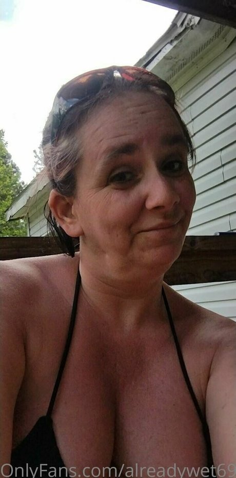 alreadywet69 model high quality pic