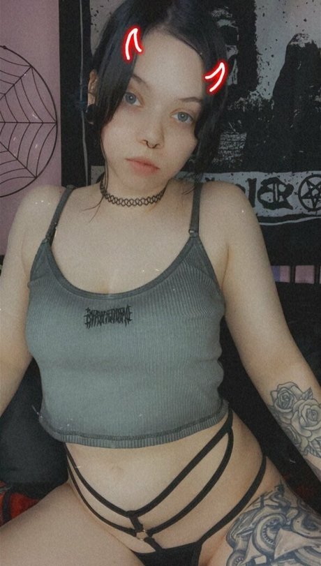 smokewitch13 hd pornstar galleries