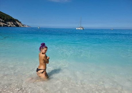 spicyrollersg model pictures