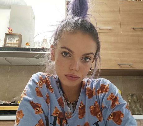 spicyrollersg xxx actress gallery