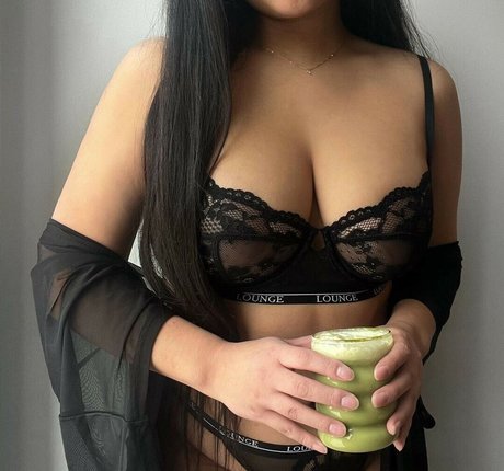 Vivian Wong pornstar sex images