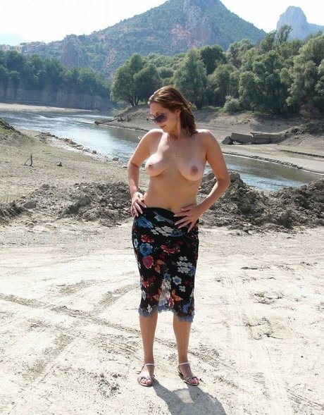 sexy mom onlyfans adult images