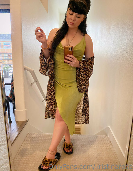 kitty wet onlyfans hot gallery