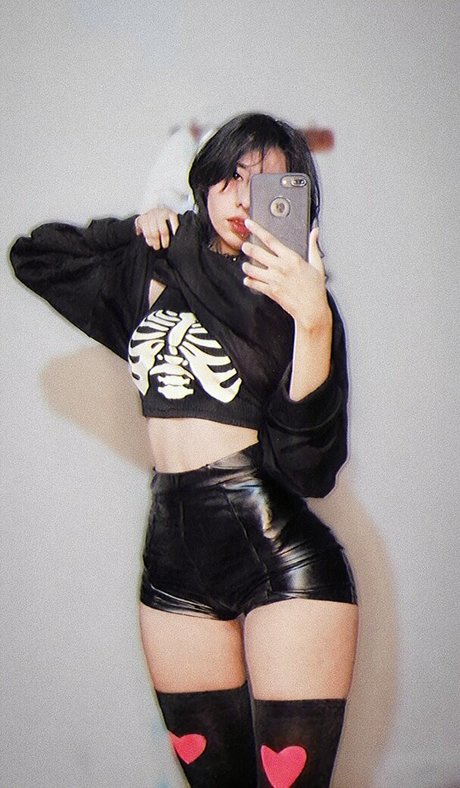 Lilywaifu pornstar art pic