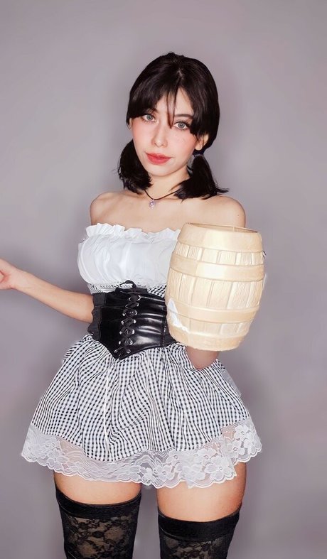 Lilywaifu model high quality pic