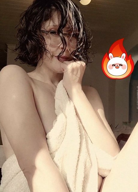 Space Bunny erotic pornstar archive