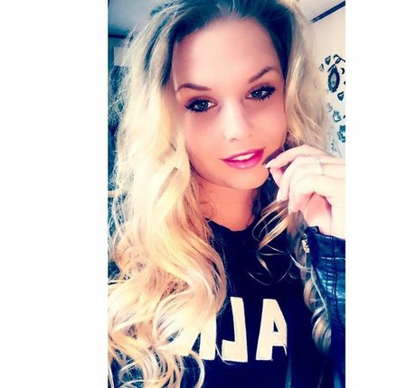 famous nude onlyfans hot porn images