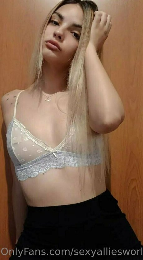 sexyalliesworld30 pretty pornstar gallery