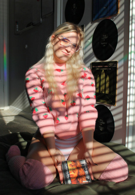 sarahshaye pornstar hd picture