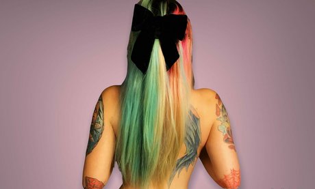 hollyhellfree art model photos