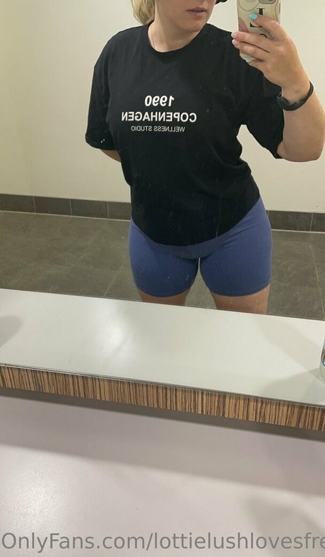 lesbian ass onlyfans free sexy photos