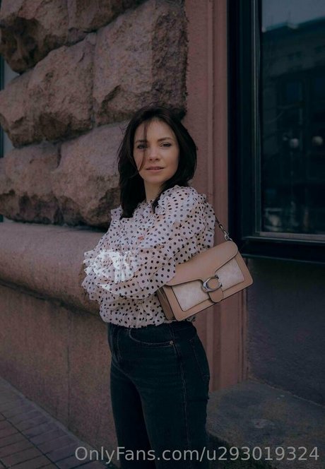 misato mylf exclusive model gallery