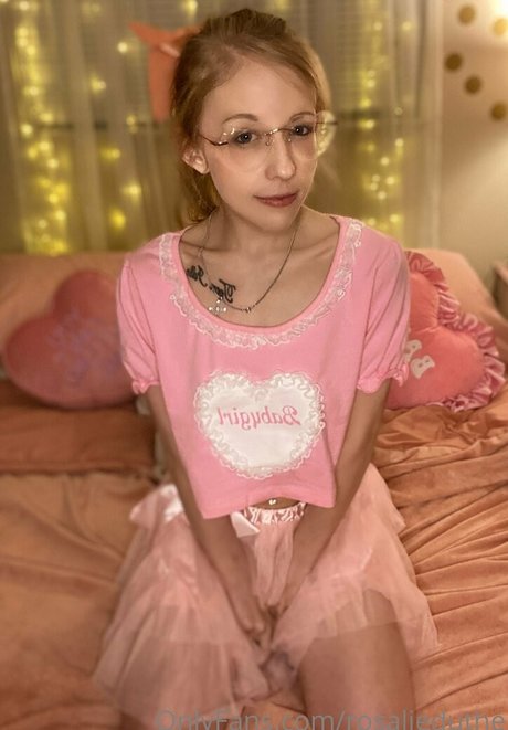 rosalieduthe erotic model pics