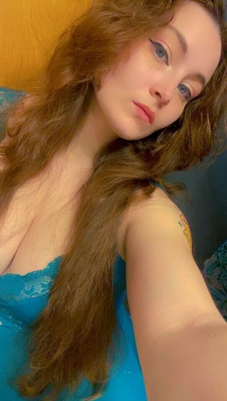 Lylah Love pornstar exclusive picture