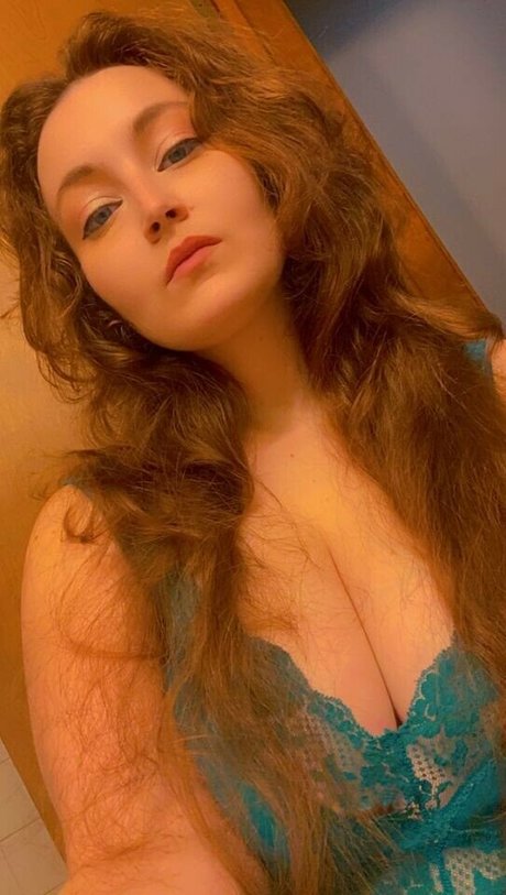 Lylah Love hot pornstar photos