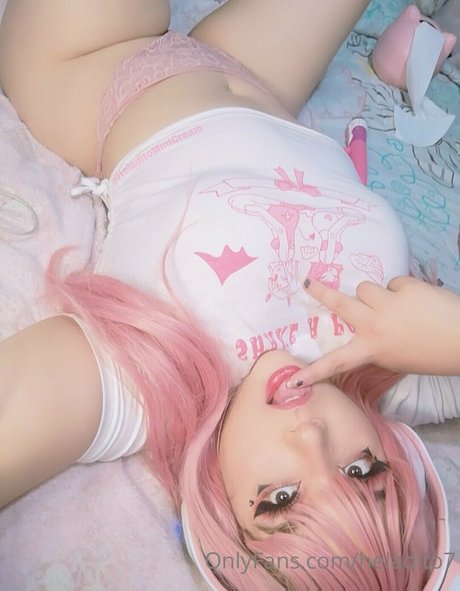 heladito7 naked pornstar pic